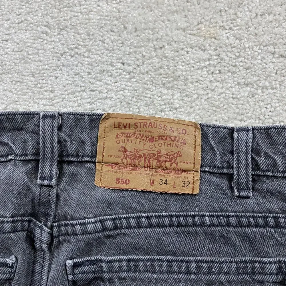 Vintage Levis 550 Jeans Mens 34x32* Gray Relaxed Fit Tapered Leg Denim USA 80s